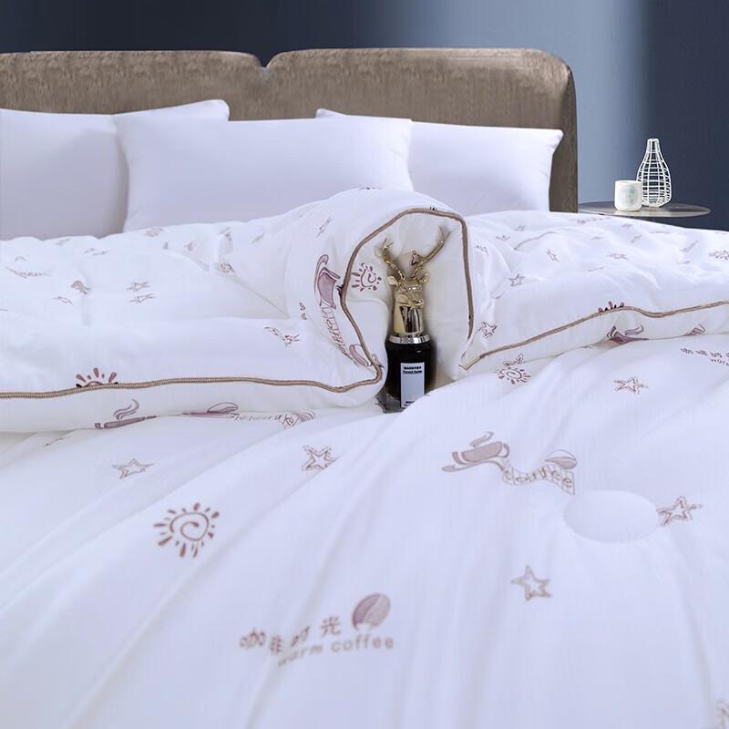 Coconut Latte Jacquard Spring/Autumn Fiber Quilt