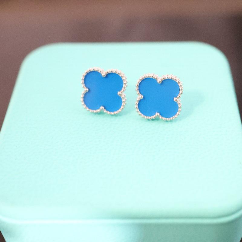 18K Gold Plated Mother-of-Pearl Four-Leaf Clover Jewelry Set: Bracelet, Necklace, Ring, Stud Earrings