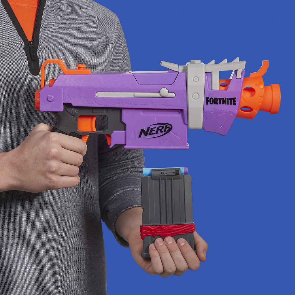 Hasbro Nerf Fortnite SMG-E Серия Elite Реплика Автоматического Пистолета-Бластера с 6 Магазинами на 6 Стрел и 6 Официальными Стрелами Nerf Elite. Подходит для детей, подростков,