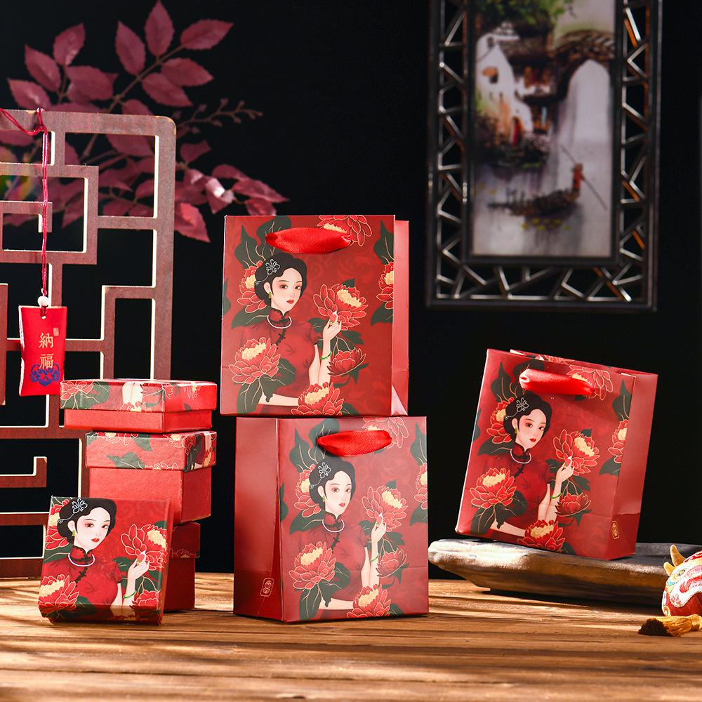 Vintage Red Jewelry Gift Box for Women's Necklace and Lipstick