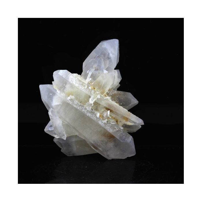 Pierres et Minéraux. Quartz biterminé. 146.85 ct. Mine de Oulles, Massif du Taillefer, Isère, France.