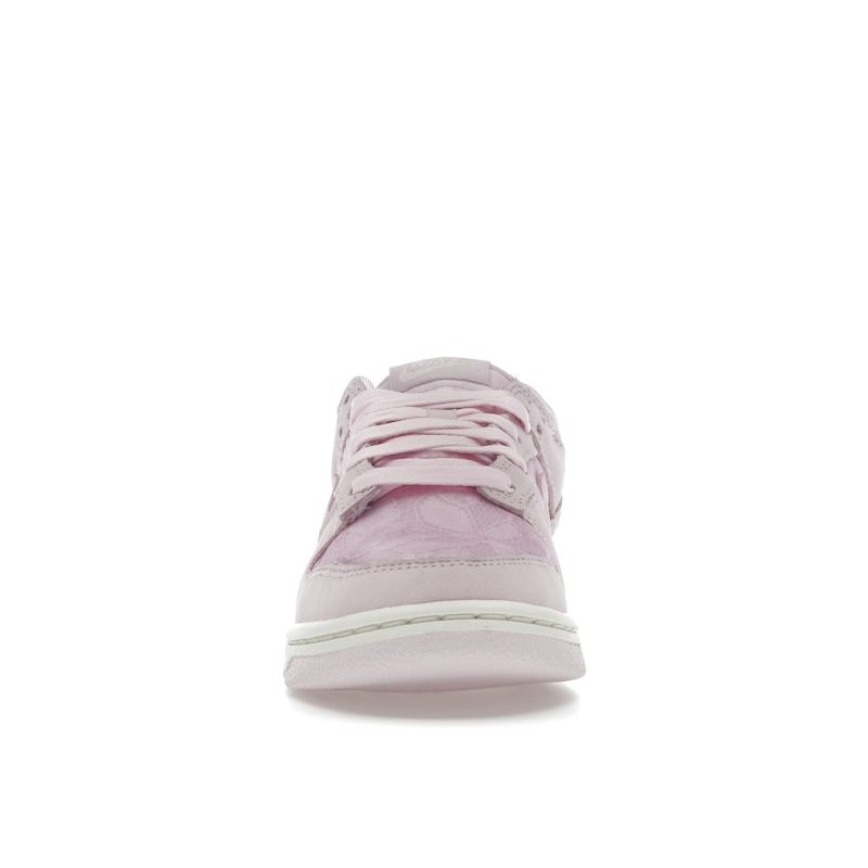 Nike Кроссовки для женщин Nike Dunk Low WMNS Regal Pink HJ5870-600