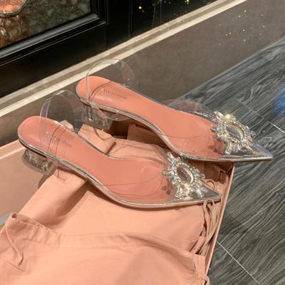 Корейский стиль Прозрачные женские туфли Простые удобные 2024 Новые модные босоножки с острым носком и кристаллами на толстом каблуке Лето