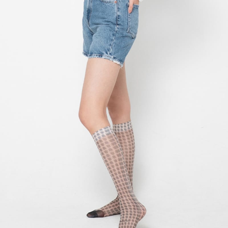 Романтичные тигровые логотипные чулки до колена