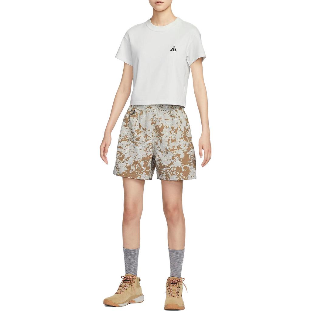 Nike Футболка с круглым вырезом и коротким рукавом с логотипом, женские топы, белые FD2717-121