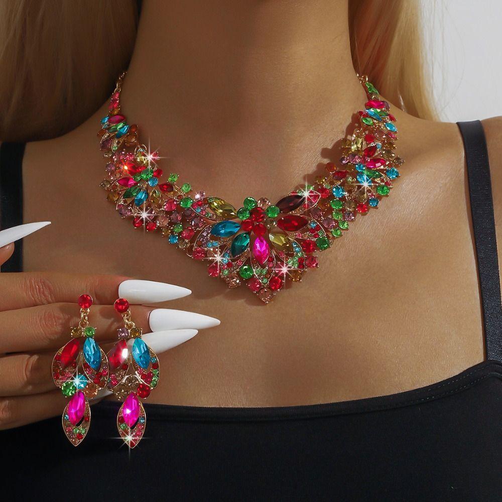 Exquisite Rhinestone Jewelry Set Crystal Crystal Necklace Set Necklace Earrings Set Banquet