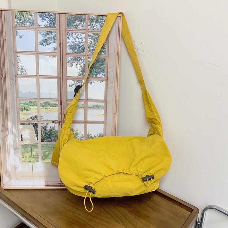 Large Capacity Wide Shoulder Strap Canvas Bag Crossbody Bag Women's Niche Design Pleated Dumpling Bag Shoulder Bag