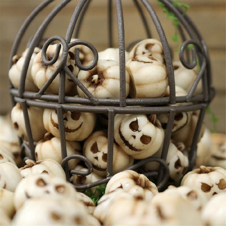 Halloween Resins Sculpture Collection 20Pcs Ghostly Face Miniature Pumpkin Decors Ornaments For Creative Garden Display