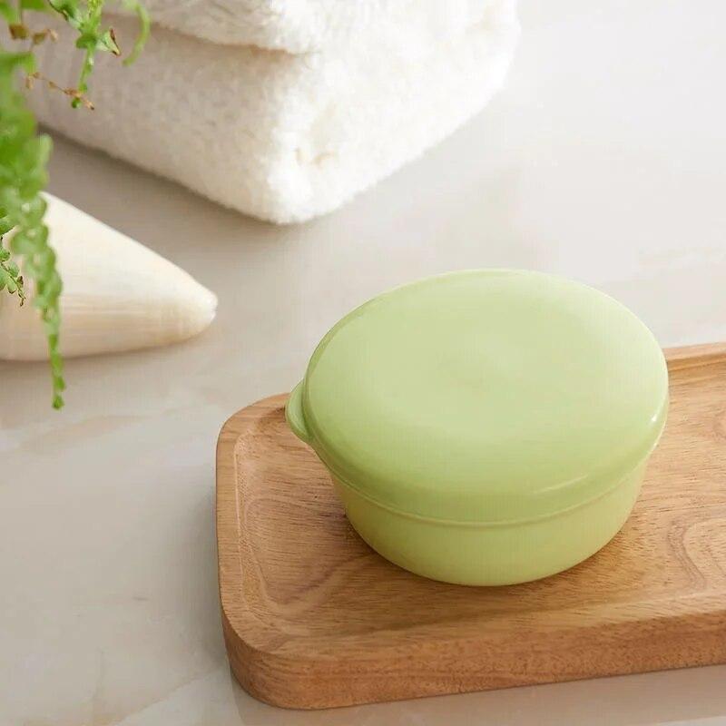 1Pcs Sealed Soap Case Travel Supplies Portable Soap Holder Soap Box Bathroom Accessories Round Shape Plastic