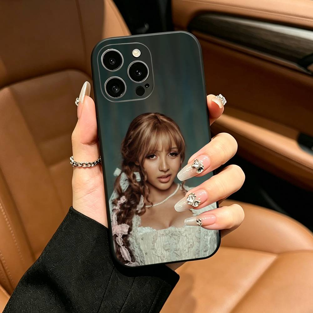 Уличный Микс Чехол PinkPantheress для iPhone 12 13 14 15 16 17 Pro Max, Легкий и практичный Мягкий Черный Чехол