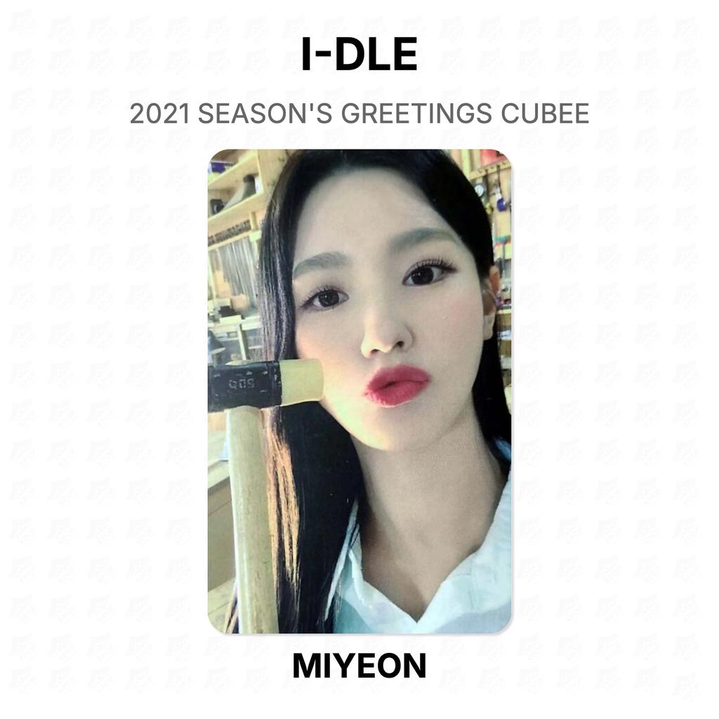 I-DLE 2021 СЕЗОННЫЕ ПОЗДРАВЛЕНИЯ CUBEE Официальная фотокарточка