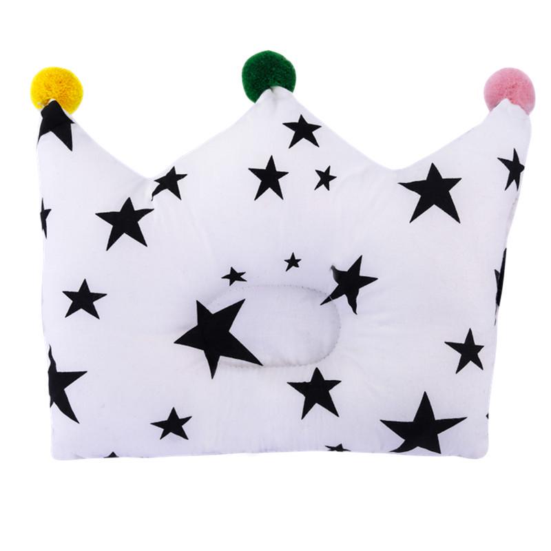 Детская подушка в виде короны
