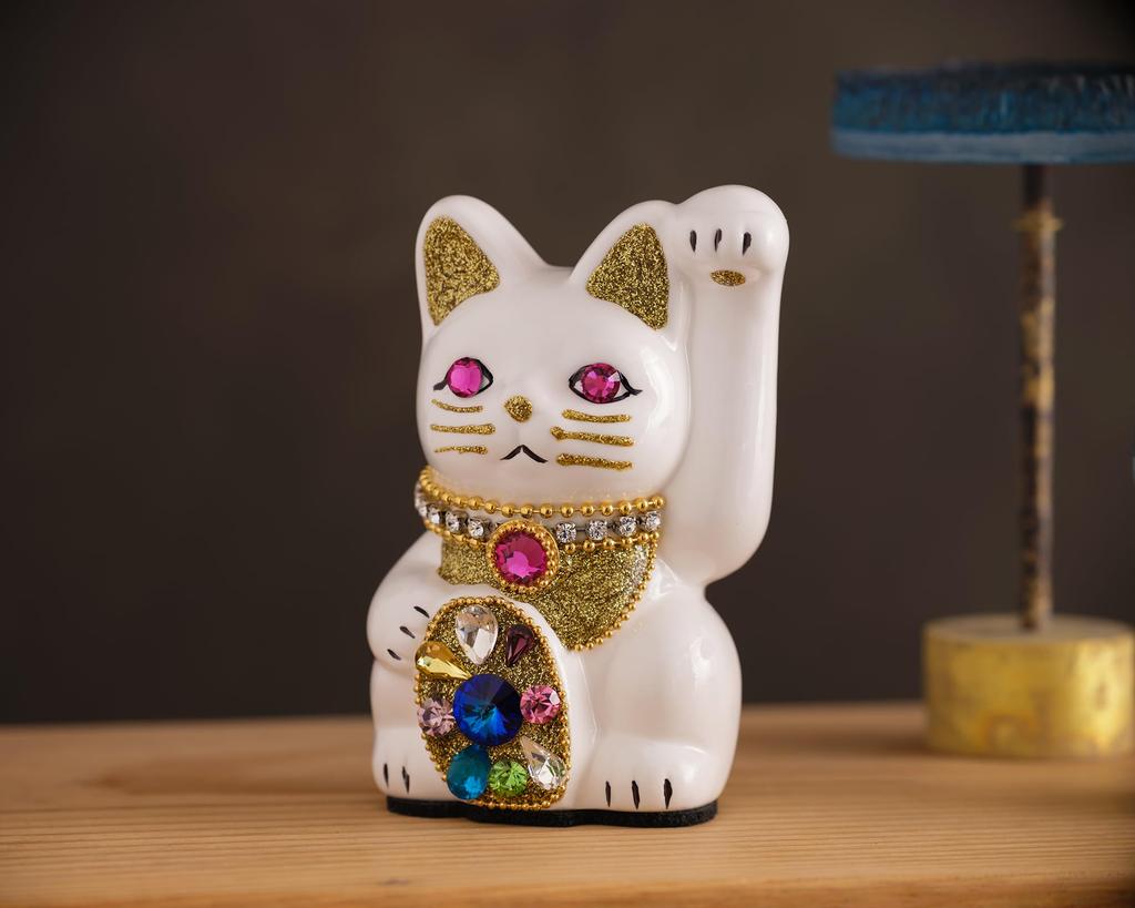 Счастливый Кот Украшение Кот Разноцветный Левая лапа поднята Керамический Счастливый кот Благоприятный Фэн-шуй Украшение (S-РАЗМЕР Белый) / _ Манэки-нэко (jwc_S Белый)