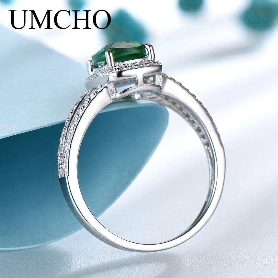 Женское серебряное кольцо с камнем