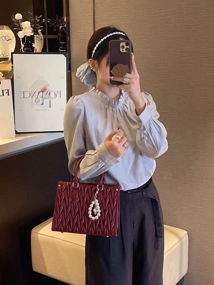 High Texture Leather Embossed Design Women's Handbag High Quality New Versatile Crossbody Bag Pleated Underarm Shoulder Bags