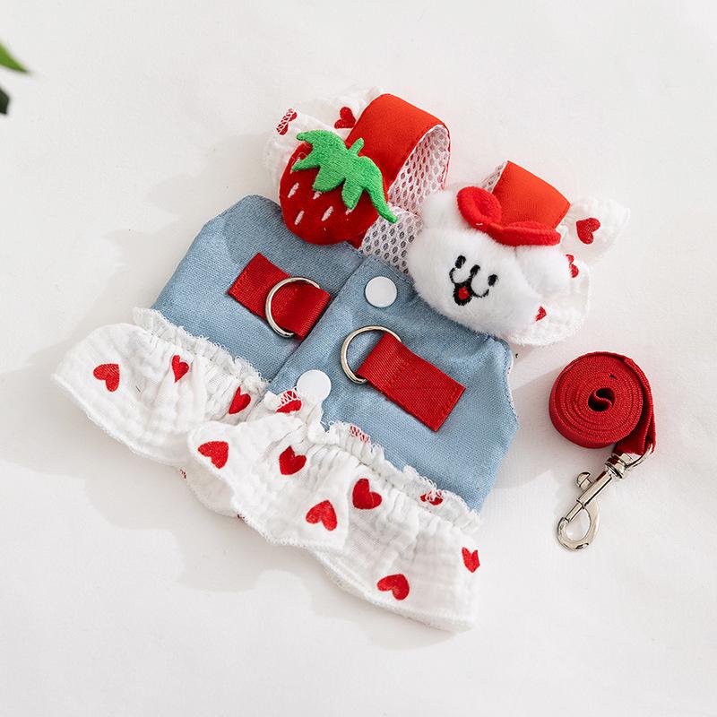 Милый клубничный поводок для щенка, юбка-стропа, весенне-летняя тонкая одежда для питомцев, маленьких и средних собак, кошек, плюшевого мишки