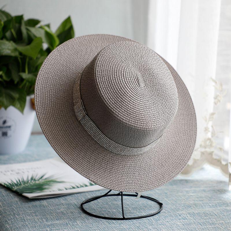 Internet celebrity Hepburn style female summer French versatile flat top jazz top hat British retro sun hat