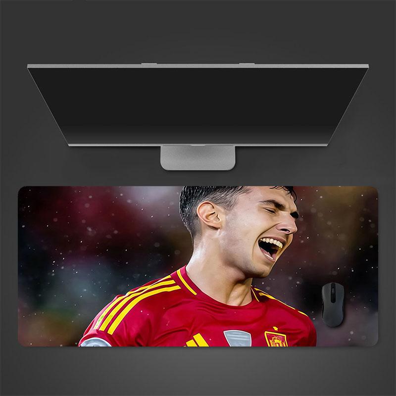 Martin Zubimendi Mouse Pad, Large Gaming Desk Mat, Non-slip XXL Mousepad for Laptop & Tablet, Mini PC Playmat with Stitched Edges