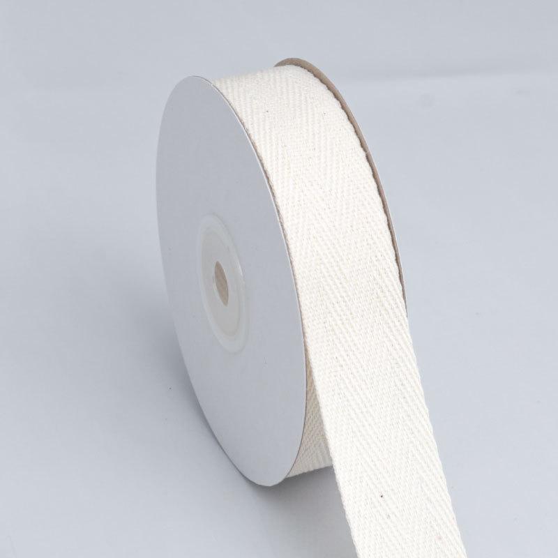 Романтичная и уютная елочка из хлопковой ленты своими рукамиАксессуары для костюмовТканая хлопковая лентаЛентаЦветная лентаЛента для воротникаГрубая одеждаШапкиАксессуары