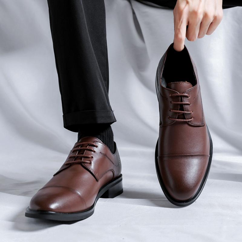 2026 New Men Leather Shoes Formal Elegant Dress Shoes Lace Up Man Casual Footwear Original Pointed Versatile Small Leather Shoes