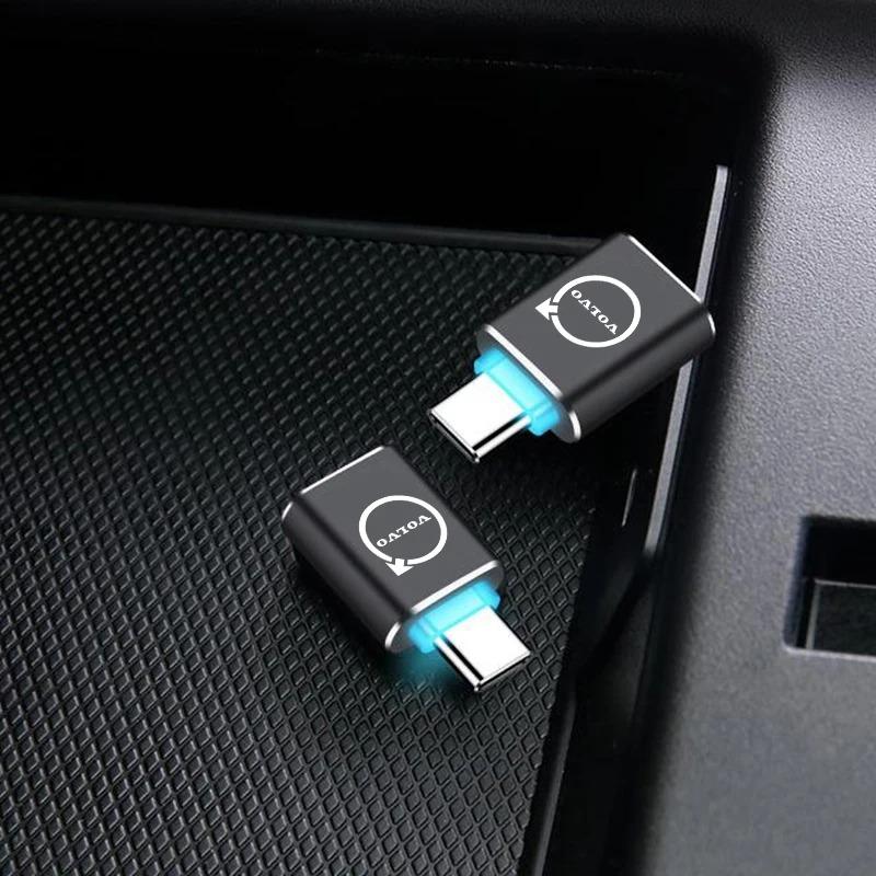 Переходник-адаптер для автомобильной зарядки с порта Type C на USB для Volvo XC90 V90 V60 XC60 V40 S80 S60 S90 C40 XC40 V70 XC70 C30 C70