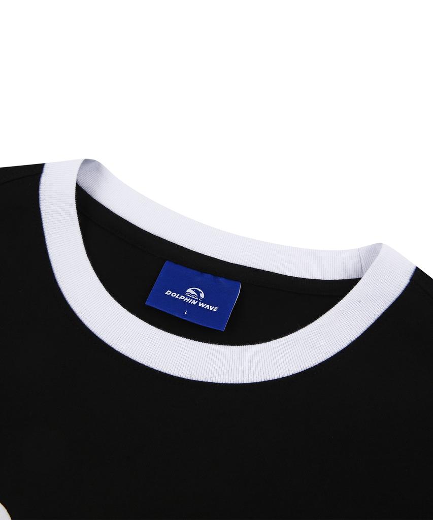 DOLPHIN WAVE APPAREL [Набор] Футболка с коротким рукавом и контрастной отделкой, с объемным принтом дельфина и большим логотипом, черная и Шорты с одной складкой, с логотипом-аркой, черные