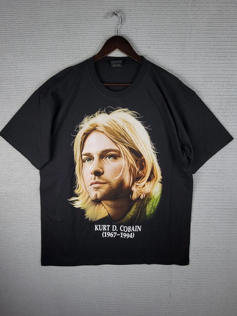 26 Футболка Kurt Cobain Nirvana размер XL Большое лицо двусторонняя черная памятная Унисекс Футболка