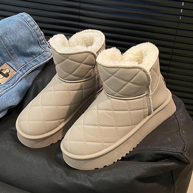 New Winter Casual Comfortable Cold-resistant and Warm Snow Boots Fashionable Short Suede Round-toe Platform Women's Boots