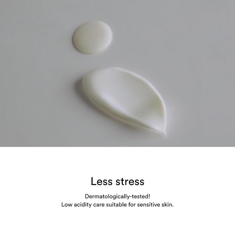 Abib Солнцезащитная эссенция с экстрактом хауттюйнии успокаивающая капля SPF50+ PA++++ 50 мл Успокаивает чувствительную кожу