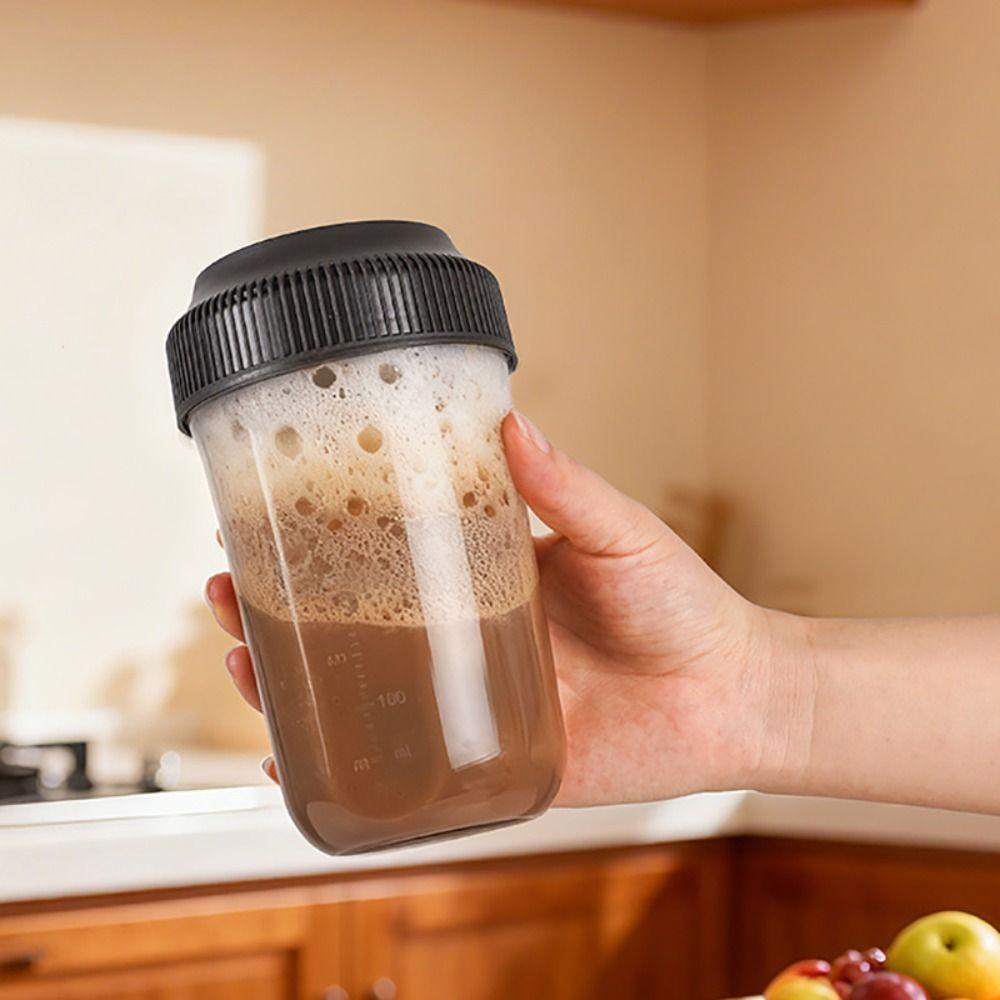 560ML Shaker Bottle with Scale Coffee Mixing Bottle Microwave Safe Tumbler Coffee