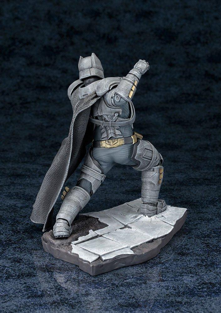 Kotobukiya Batman Vs Superman DAWN OF JUSTICE Scale PVC Painted Finished Figure ARTFX+ 1/10