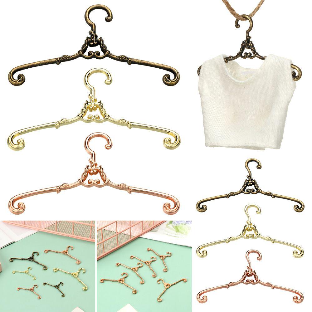 5pcs Mini Toy Alloy Bedroom Decor Dolls Clothes Accessories 4/6.5cm Hangers Dollhouse Furniture