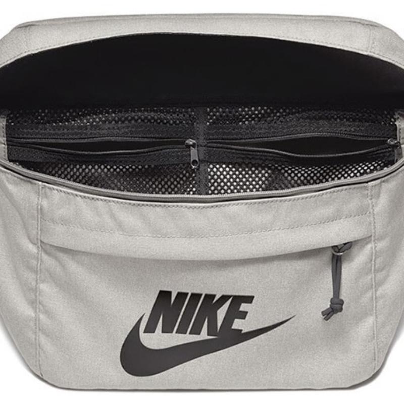 Nike 10L Nylon Adjustable Strap Fanny Pack Light Bone & Black Casual BA5751-072