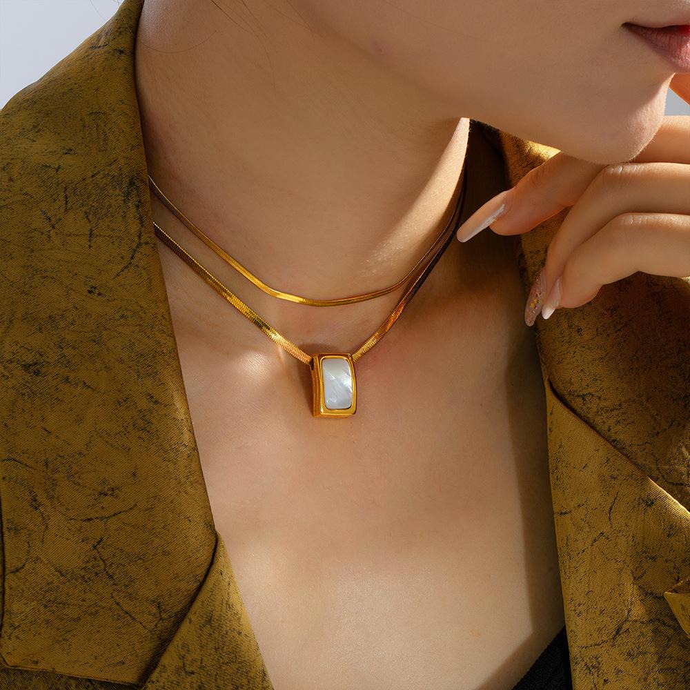 Ожерелье с квадратным кулоном Fritillary Blade, выполненное в изысканном стиле, из титановой стали с позолоченной ключичной цепочкой