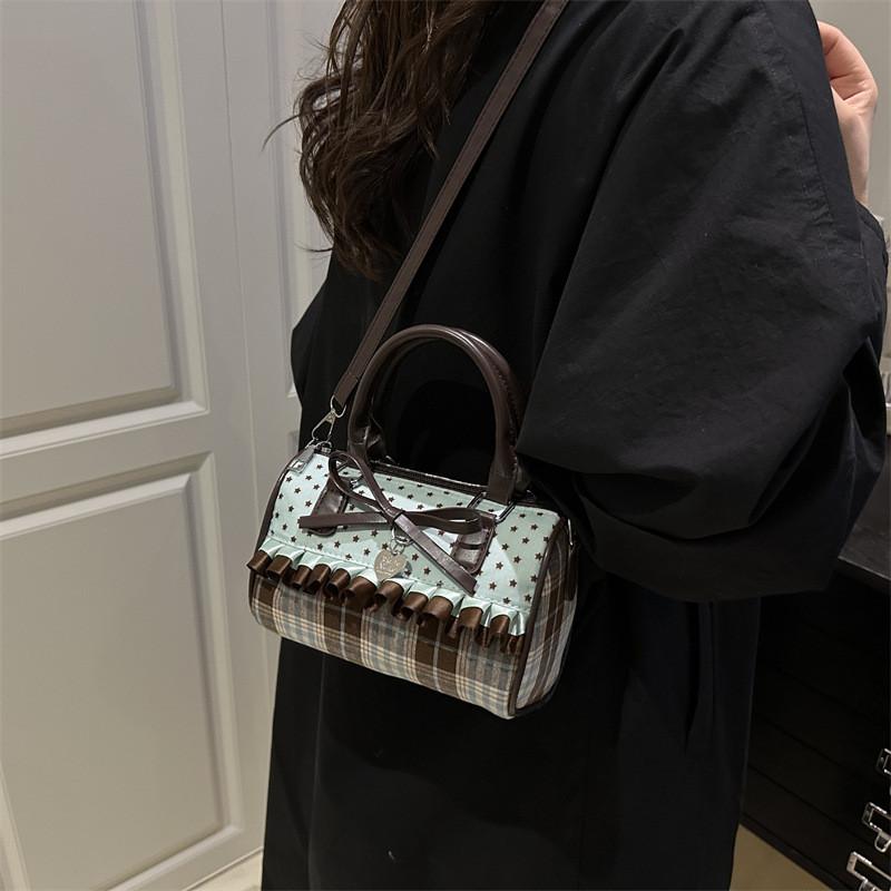 Small Trendy Handbag With Stitching Details For Casual Everyday Use