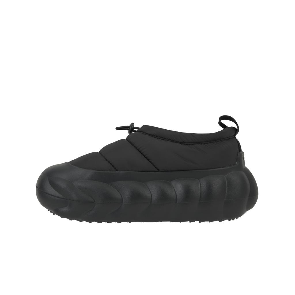Crocs Кроссовки Overpuff Shorty черные унисекс 210668-060