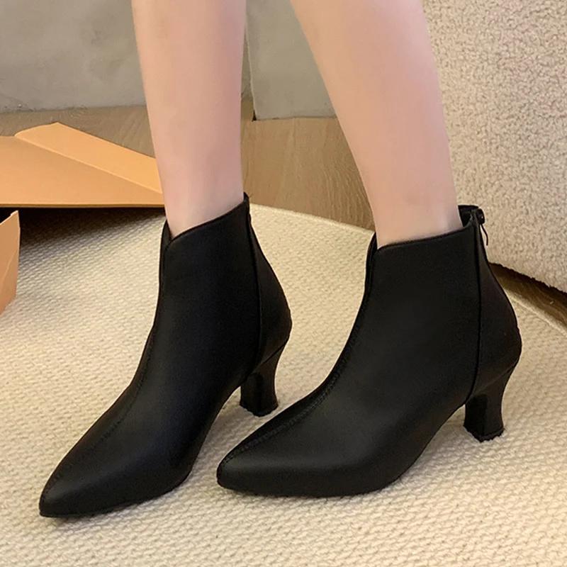 Pointed Toe Women Ankle Boots Elegant Fashion Mid Heels Shoes 2025 Trend New Brand Designer Pumps Goth Winter Botas De Mujer