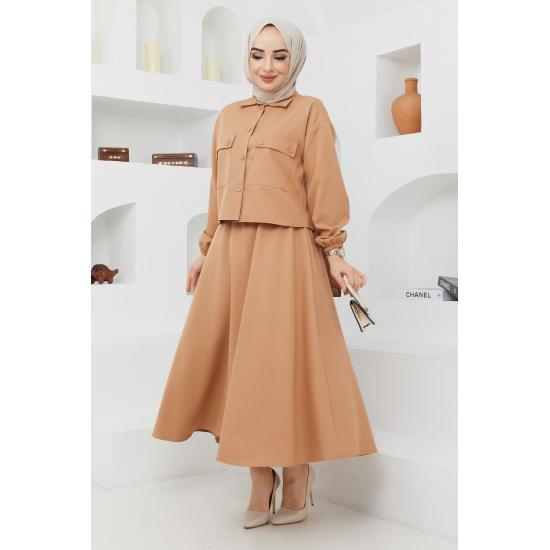 Женский хиджаб с карманом на пуговицах и эластичной расклешенной юбкой с манжетами