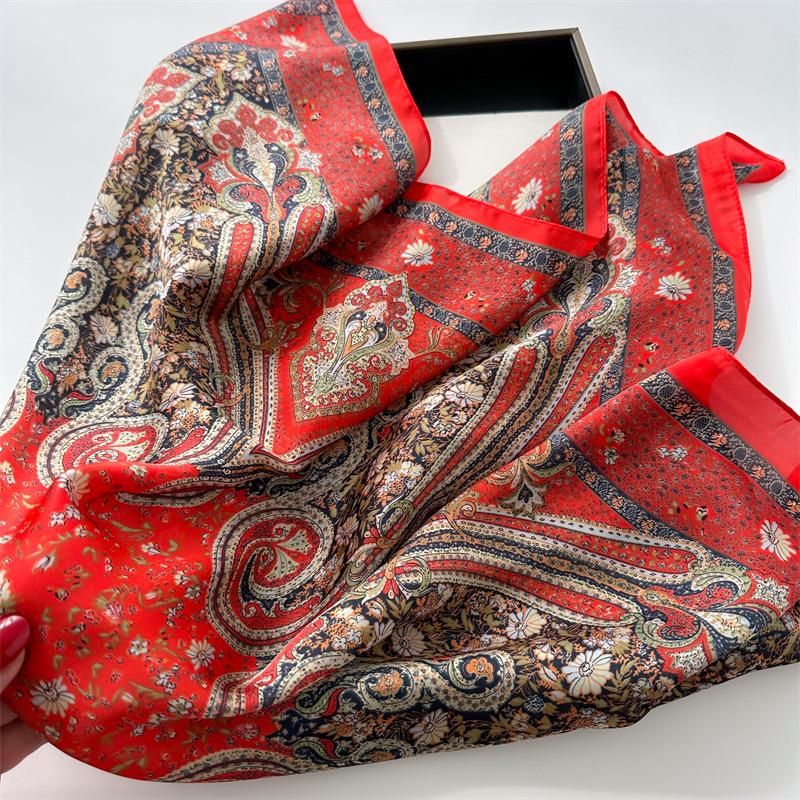 70 * 70cm New Silk Small Square Scarf For Women'S Neck Protection Professional Scarf Versatile Hair Tie Headscarf Scarf