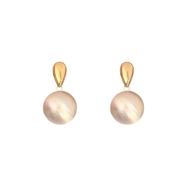 Brushed matte metal contrasting color small ball earrings women's cold wind personality niche design advanced sense light luxury style