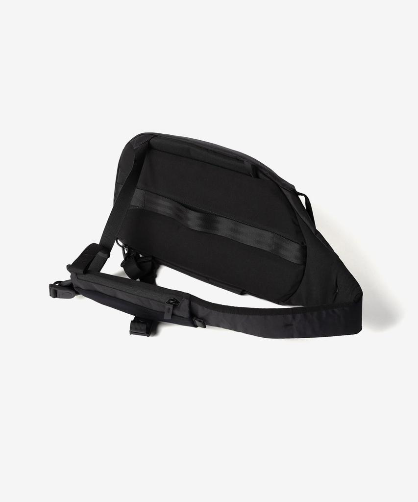 Сумка-банан AA010550106 Metro Crossbody На левое плечо Черная VX42 [Alpaca] - - X-Pac [Б/у]