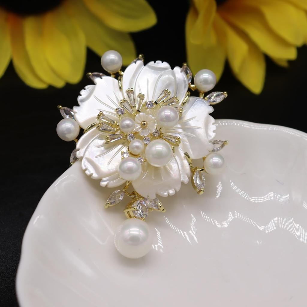Pearl Seashell Cherry Blossom Zircon Sparkling Diamond Flower Chest for Entrance Gift for Gift Box Included Brooch, Women's Corsage, Decoration,