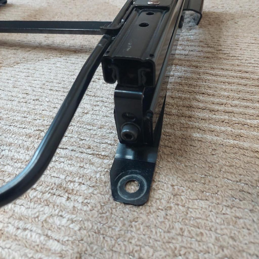 Used RECARO Seat Rail for DE Demio, Driver's Side