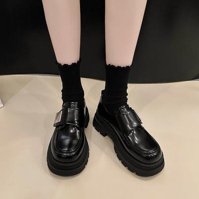 Платформа женские весенне-осенние новые маленькие одинарные туфли темпераментные маленькие кожаные туфли