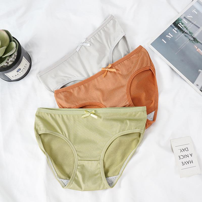 Fashion Seamless Panties for Women Solid Color Breathable Underpants Mid-waist Briefs Girls Sexy Cute Underwear