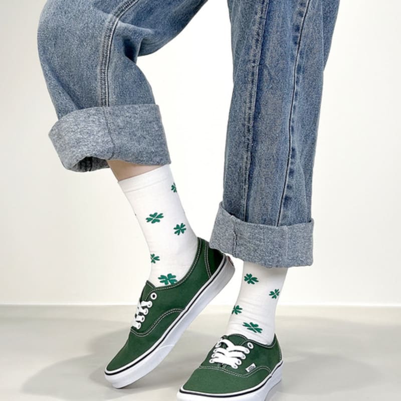 ЖЕЛТЫЕ НОСКИ КЛЕВЕР БЕЛЫЙ