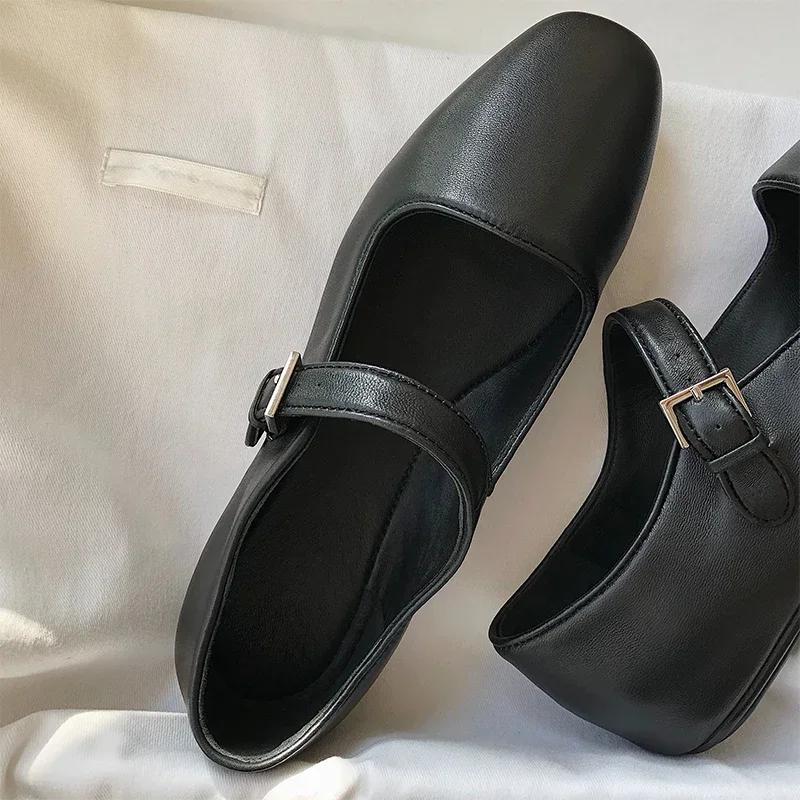 2024 весенне-осенняя дизайнерская женская обувь на плоской подошве, модные женские лоферы с пряжкой, женская элегантная обувь