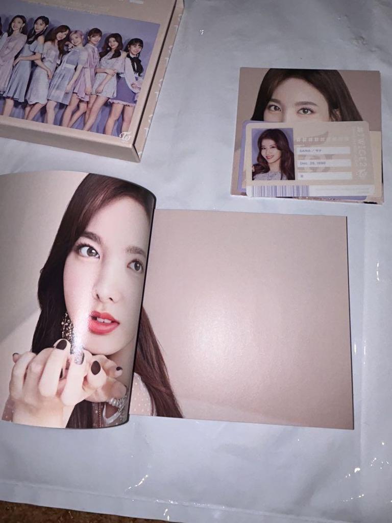 [USED] TWICE2 CD Album with Photo Book