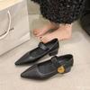 Fashion Vintage Pointed Toe Strap Follow-up Shoes for Spring 2025 New French Style Mary Jane Small Leather with Soft Sole Le Fu Shoes