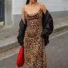 Леди платье-комбинация с леопардовым принтом и открытой спиной, тонкая талия, низкий вырез, V-образный вырез, без рукавов, трапециевидной формы, для выпускного вечера, для коктейльного клуба, вечеринки, макси